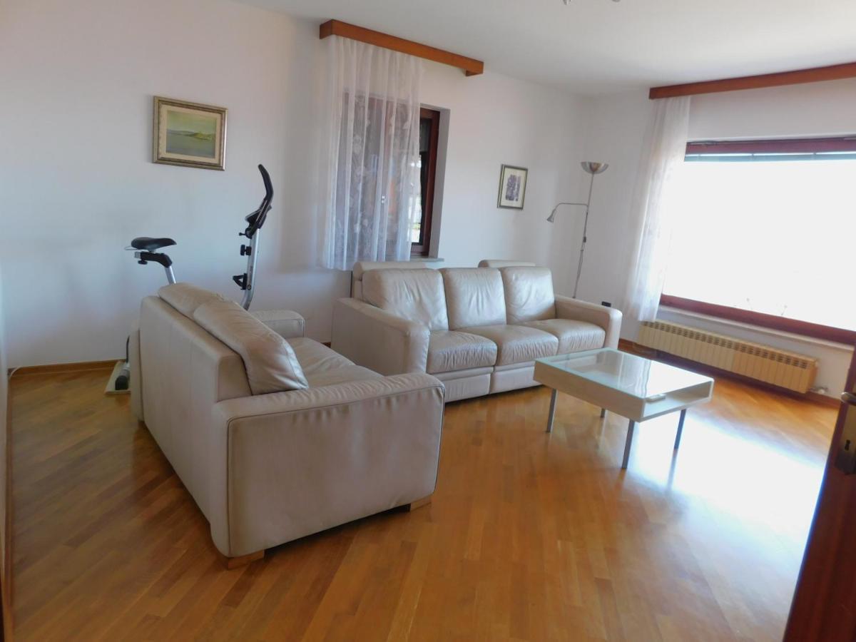 Apartma Mimoza Apartment Jagodje Exterior photo